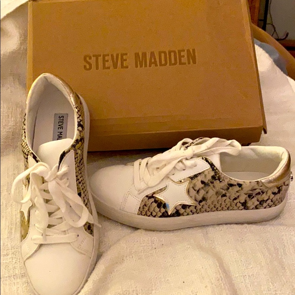 Steve Madden sneakers